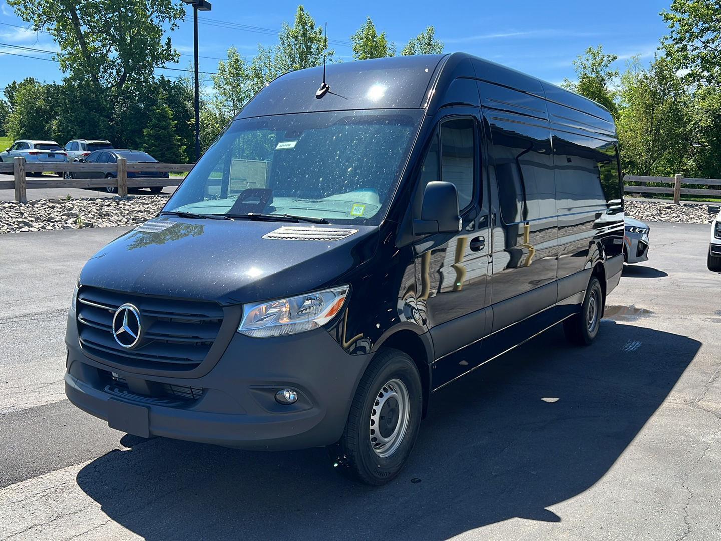 New 2026 Black Mercedes-Benz Cargo Van 170” 4cyl HO image 4