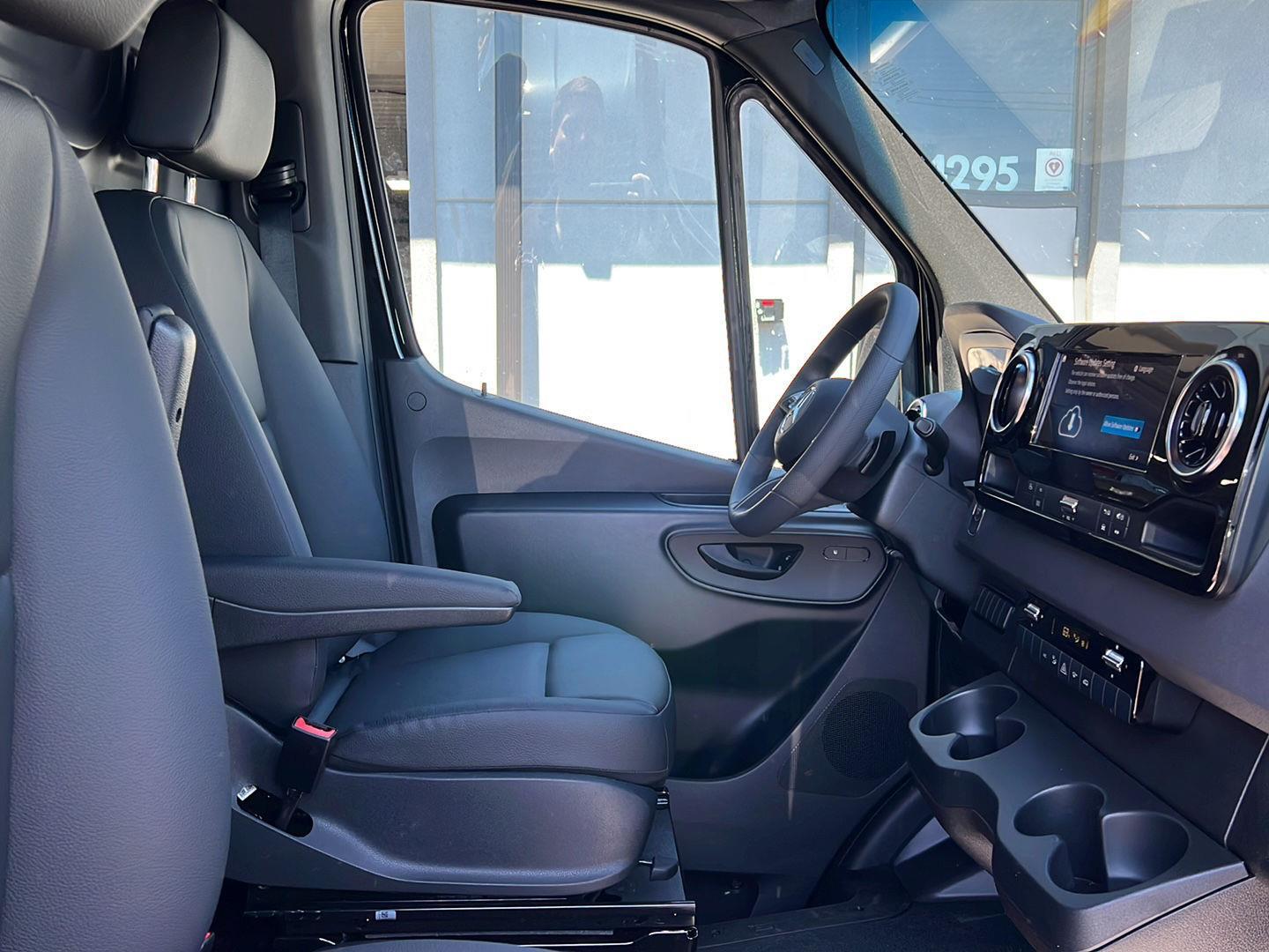 New 2026 Black Mercedes-Benz Cargo Van 170” 4cyl HO image 10