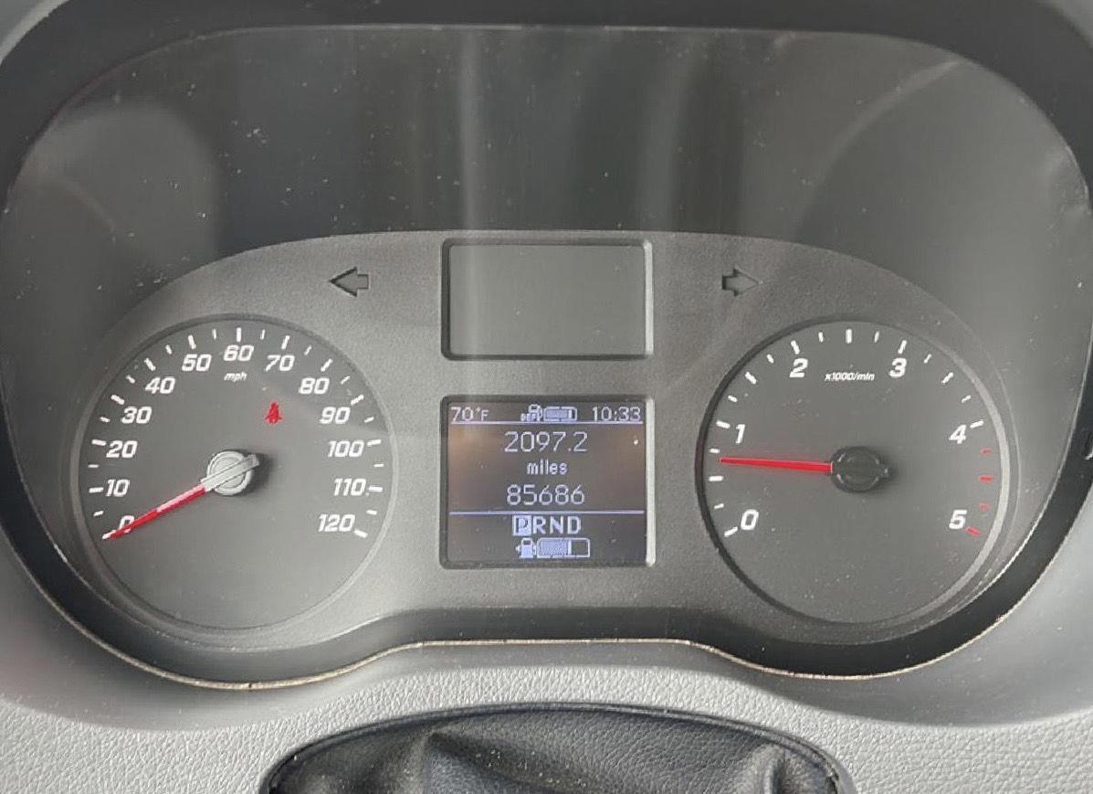 Used 2019 Stone Grey Mercedes-Benz  image 4