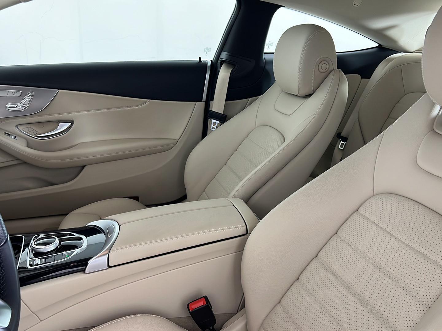 Used 2017 Polar White Mercedes-Benz C 300 image 2