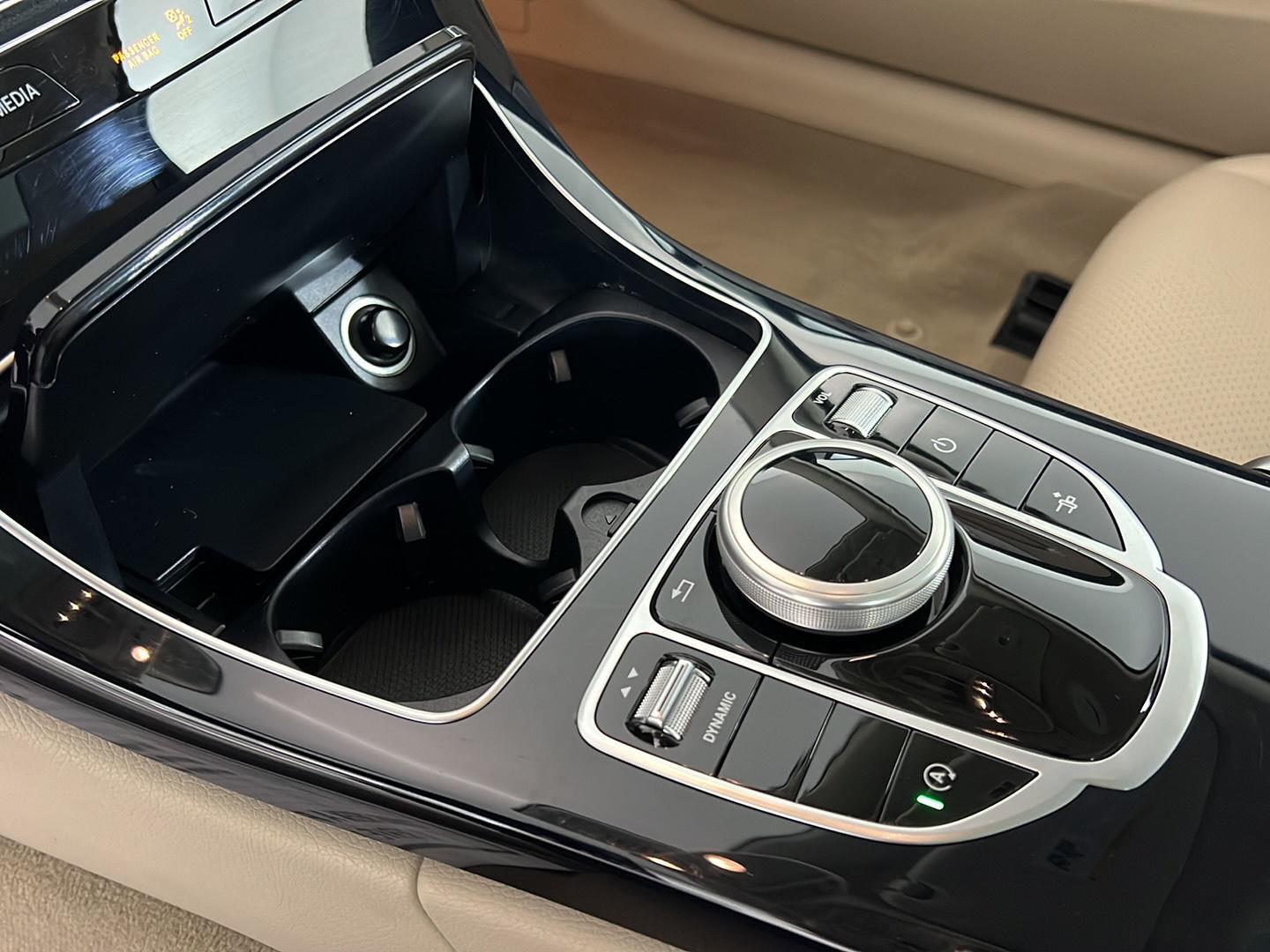 Used 2017 Polar White Mercedes-Benz C 300 image 8