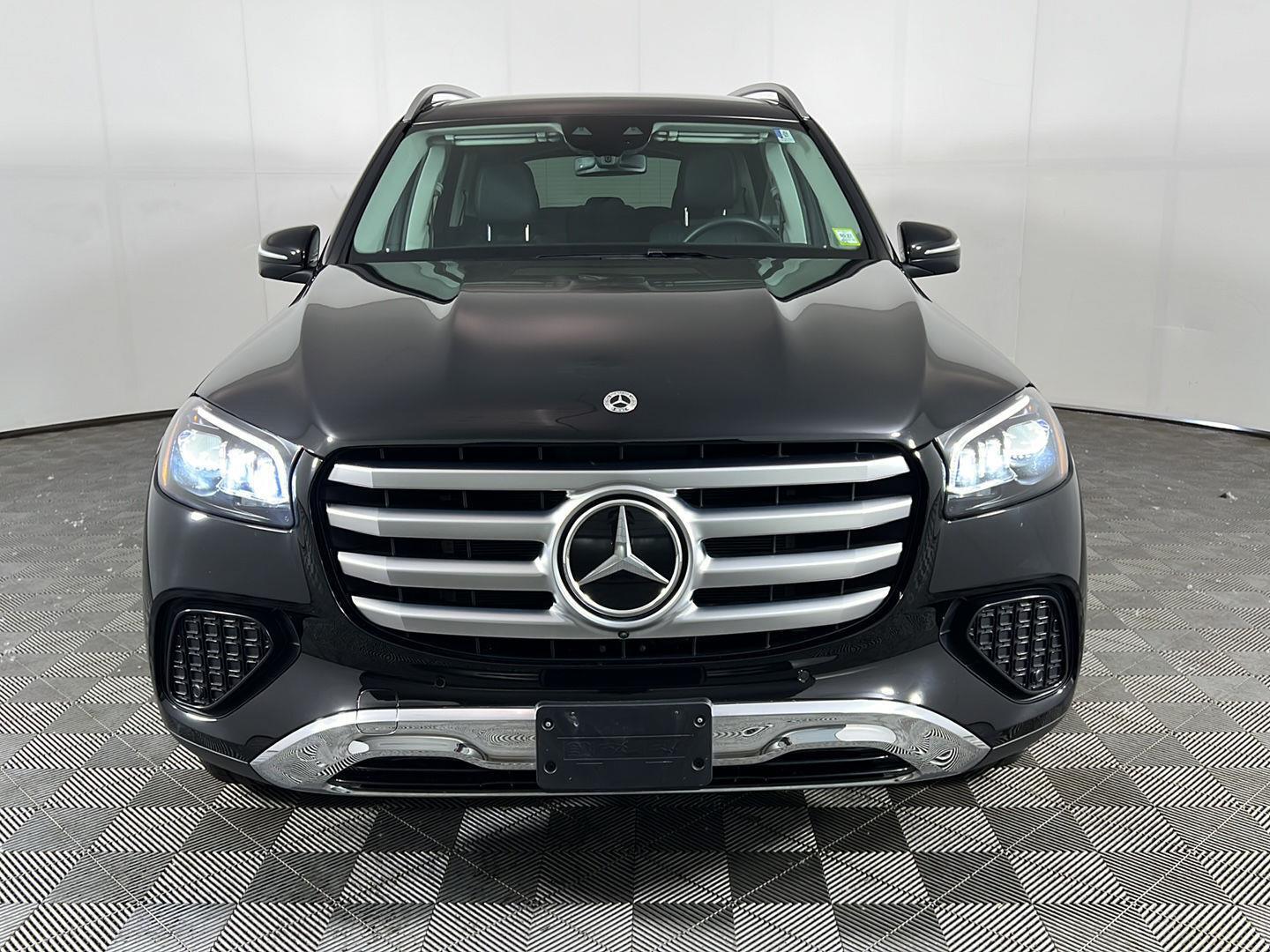 Certified Used 2026 Black Mercedes-Benz GLS 450 image 34