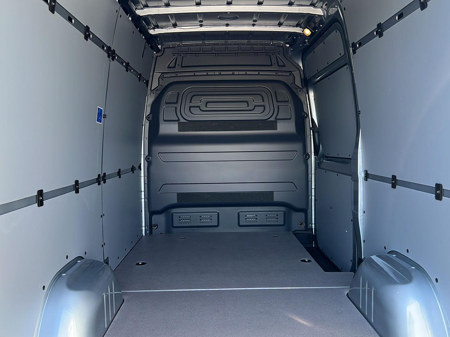 New 2026  Mercedes-Benz  image 8