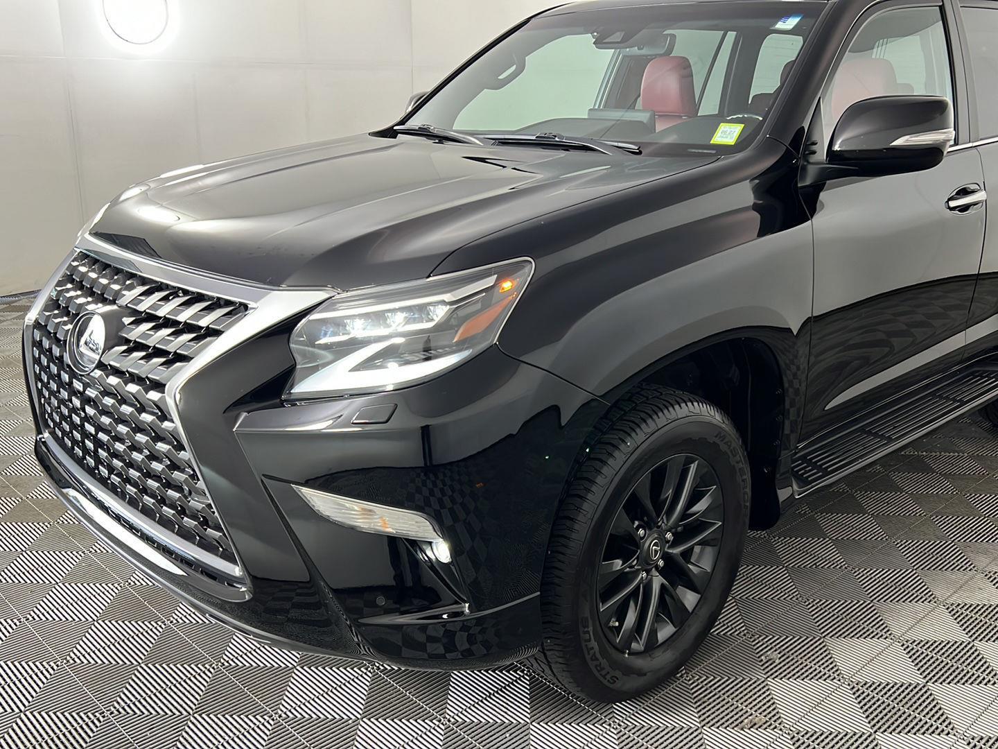 Used 2023 Onyx Black Lexus 460 image 3