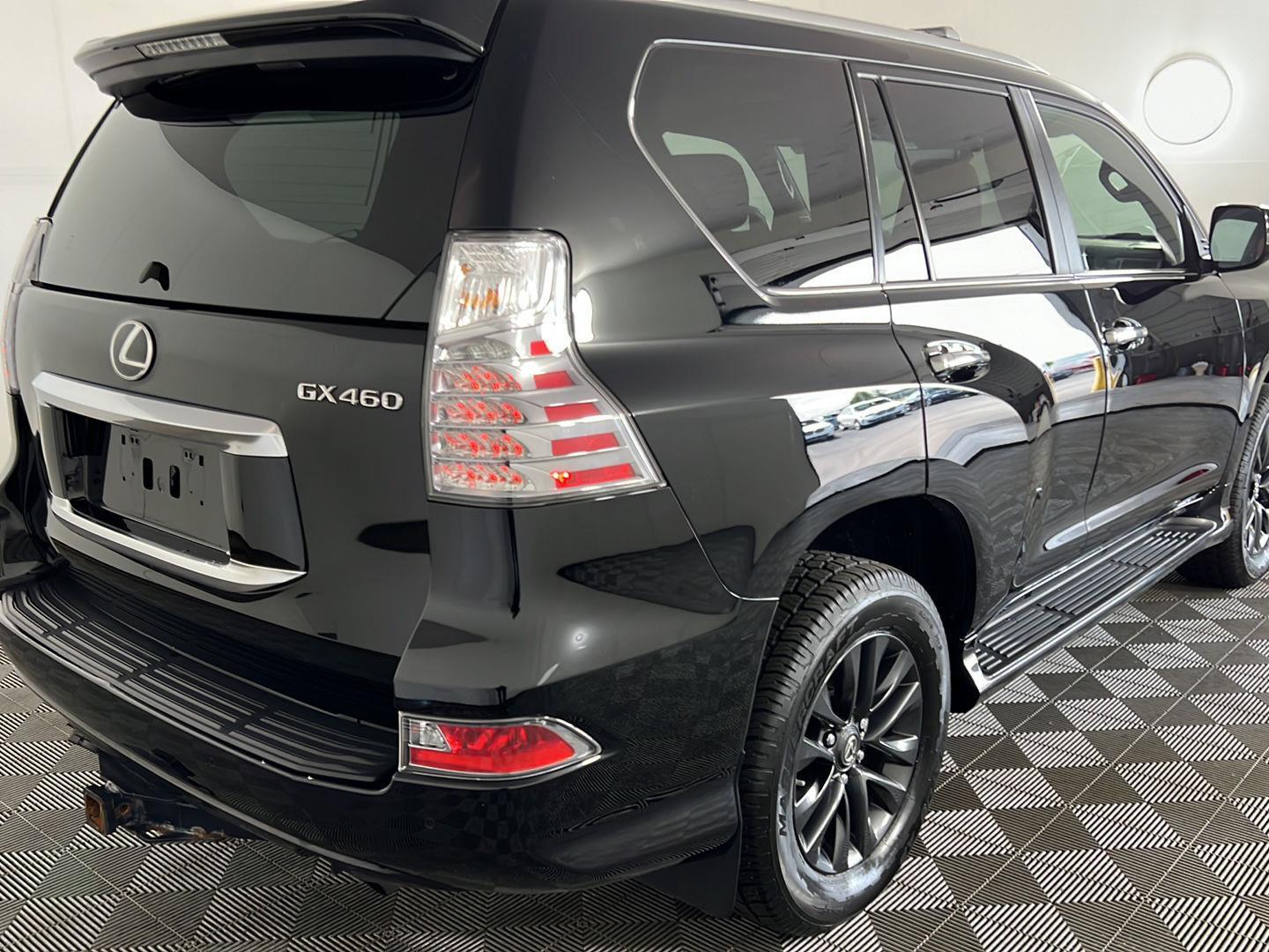 Used 2023 Onyx Black Lexus 460 image 7