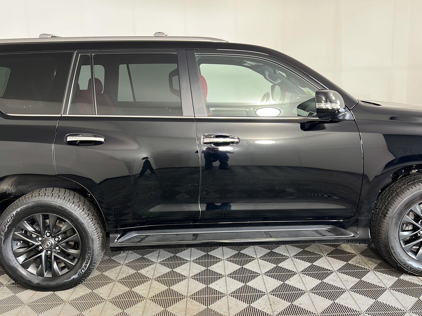 Used 2023 Onyx Black Lexus 460 image 8