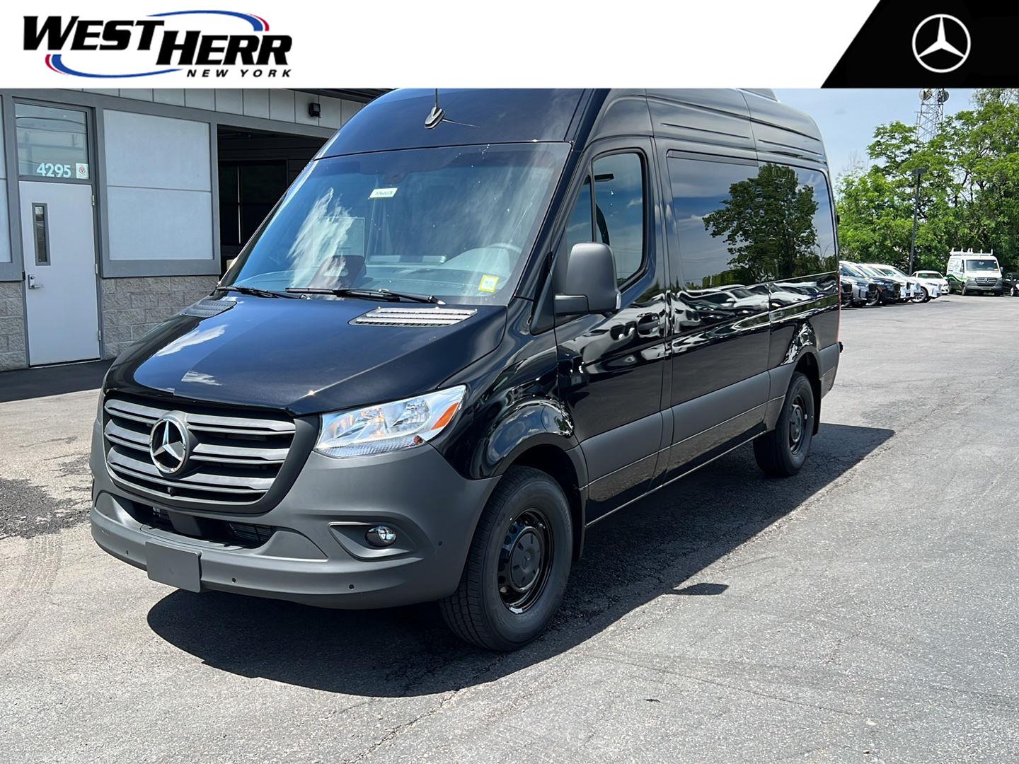 2026 Mercedes-Benz Sprinter 2500 144 WB HO's photo