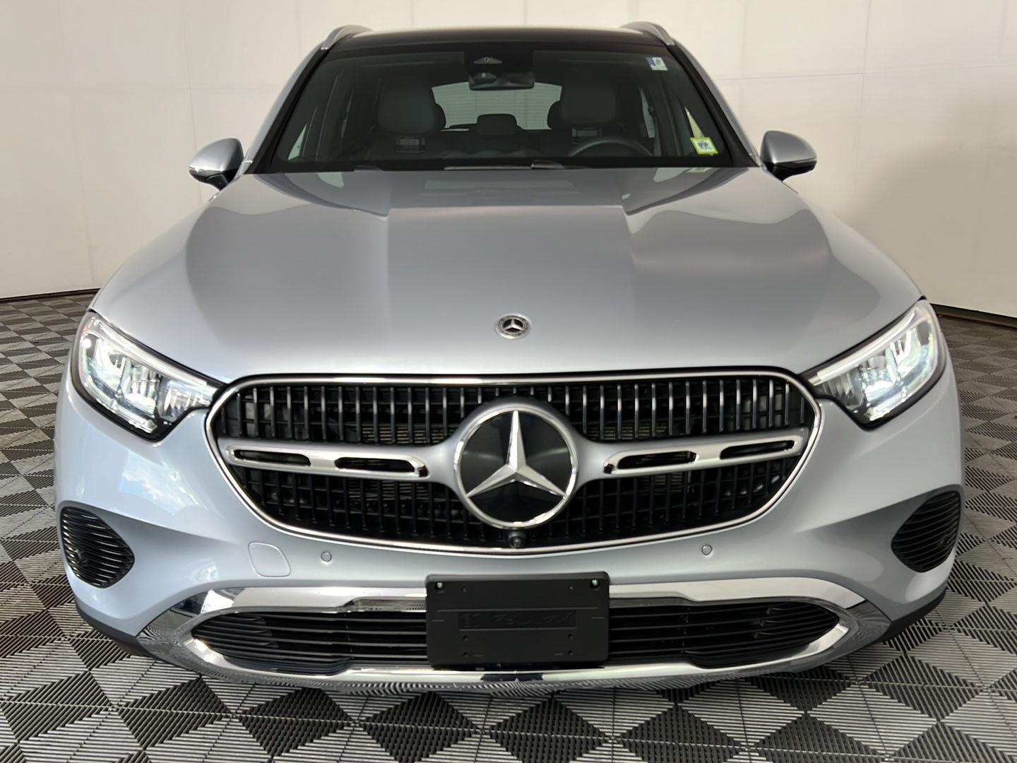 Certified Used 2026 Cirrus Silver Metallic Mercedes-Benz GLC 300 image 4