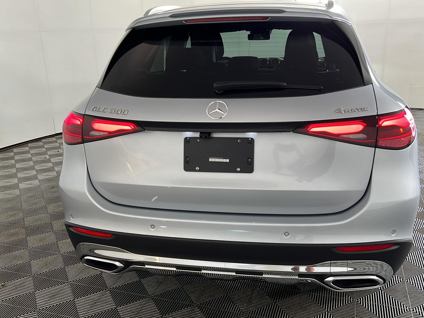Certified Used 2026 Cirrus Silver Metallic Mercedes-Benz GLC 300 image 9