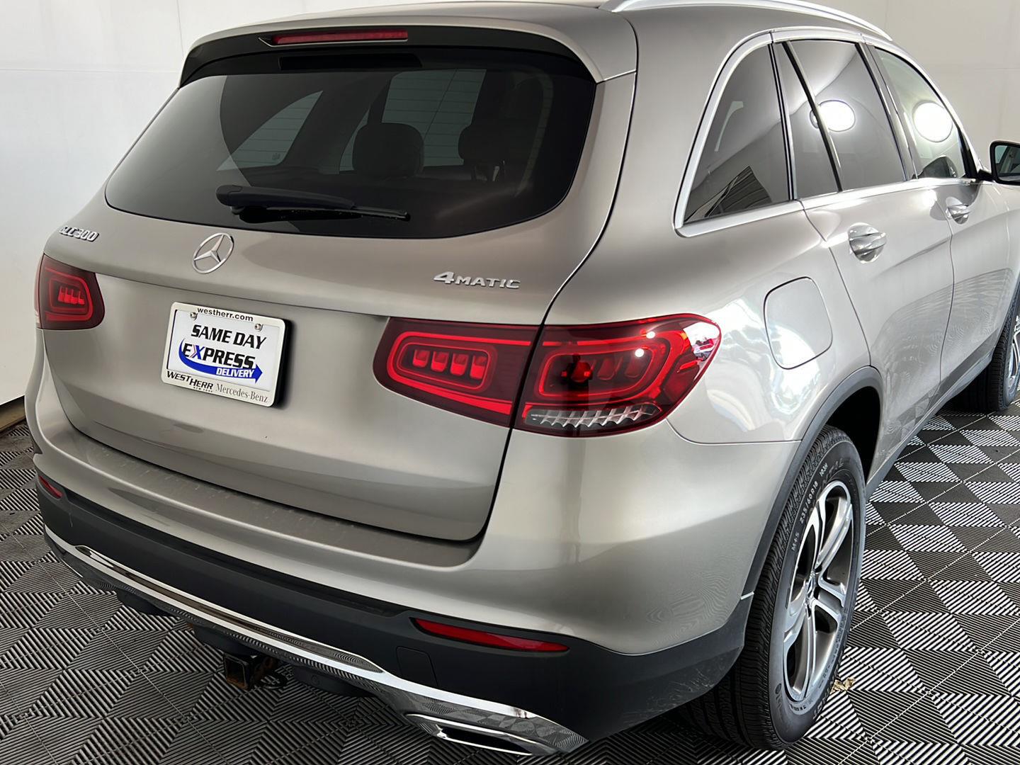 Used 2020 Mojave Silver Metallic Mercedes-Benz GLC 300 image 6