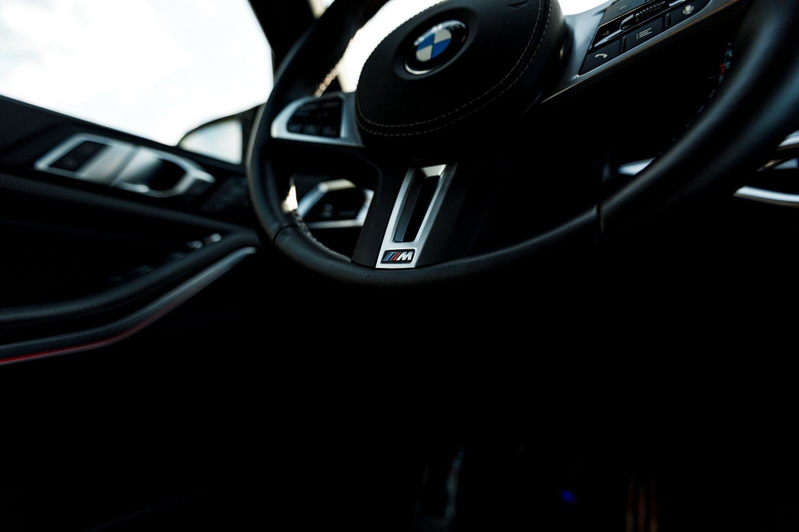 Used 2025 Skyscraper Grey Metallic BMW M60i image 46
