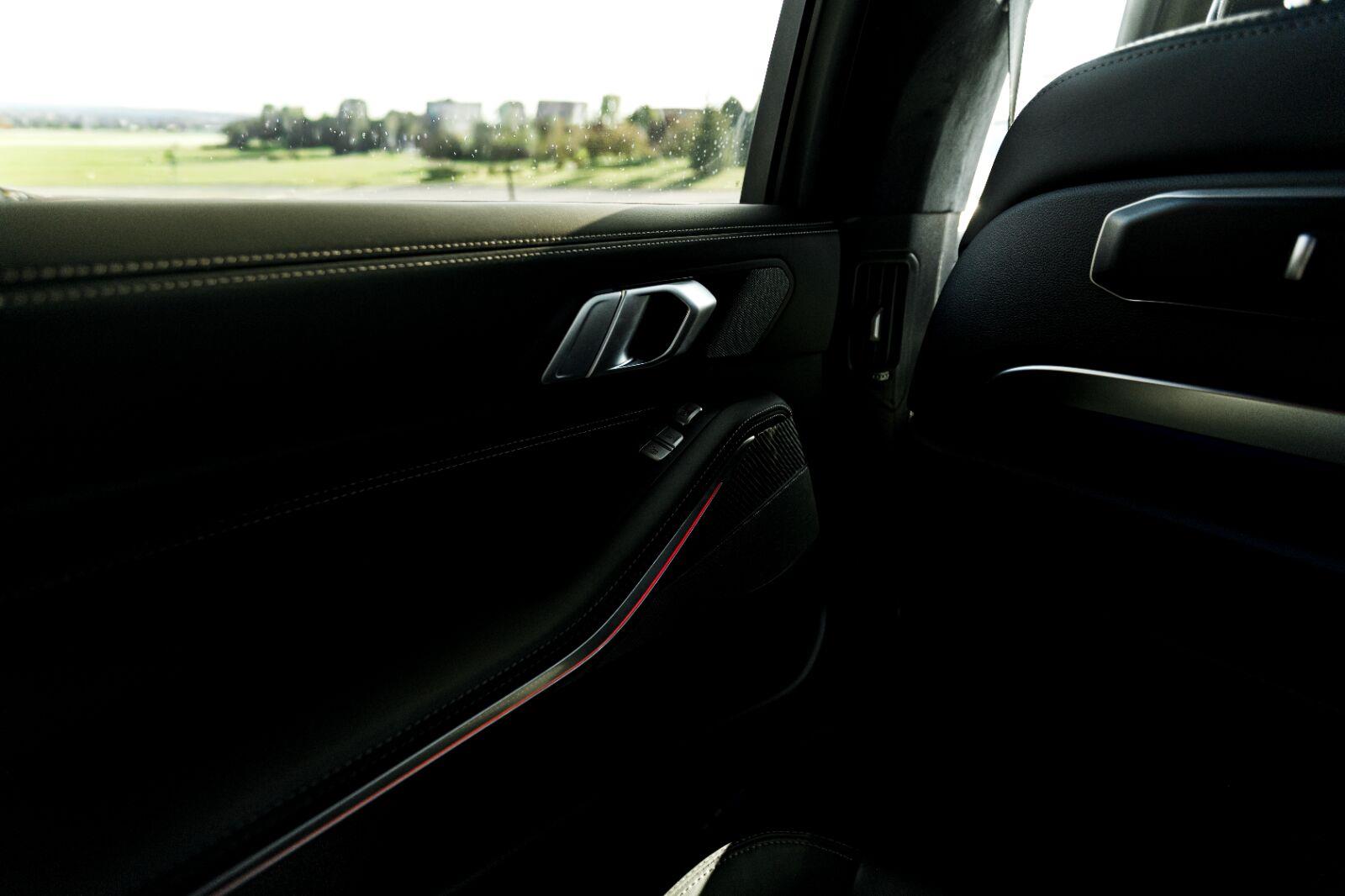 Used 2025 Skyscraper Grey Metallic BMW M60i image 54