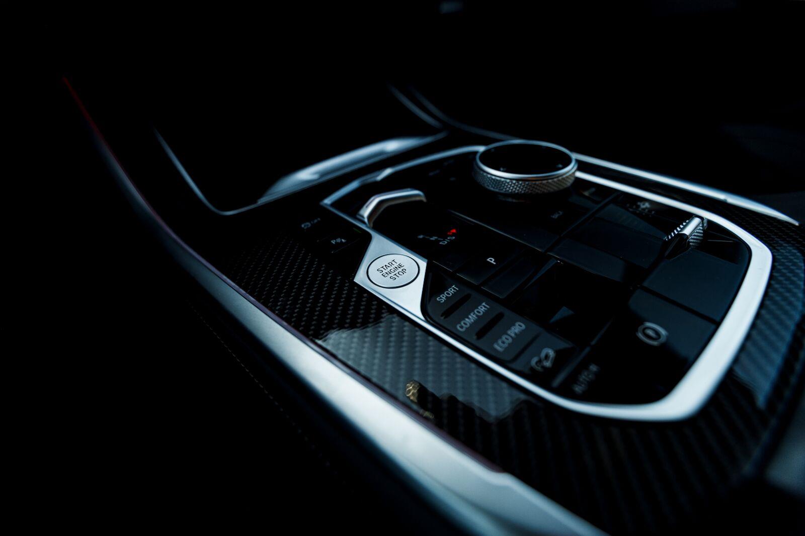 Used 2025 Skyscraper Grey Metallic BMW M60i image 76