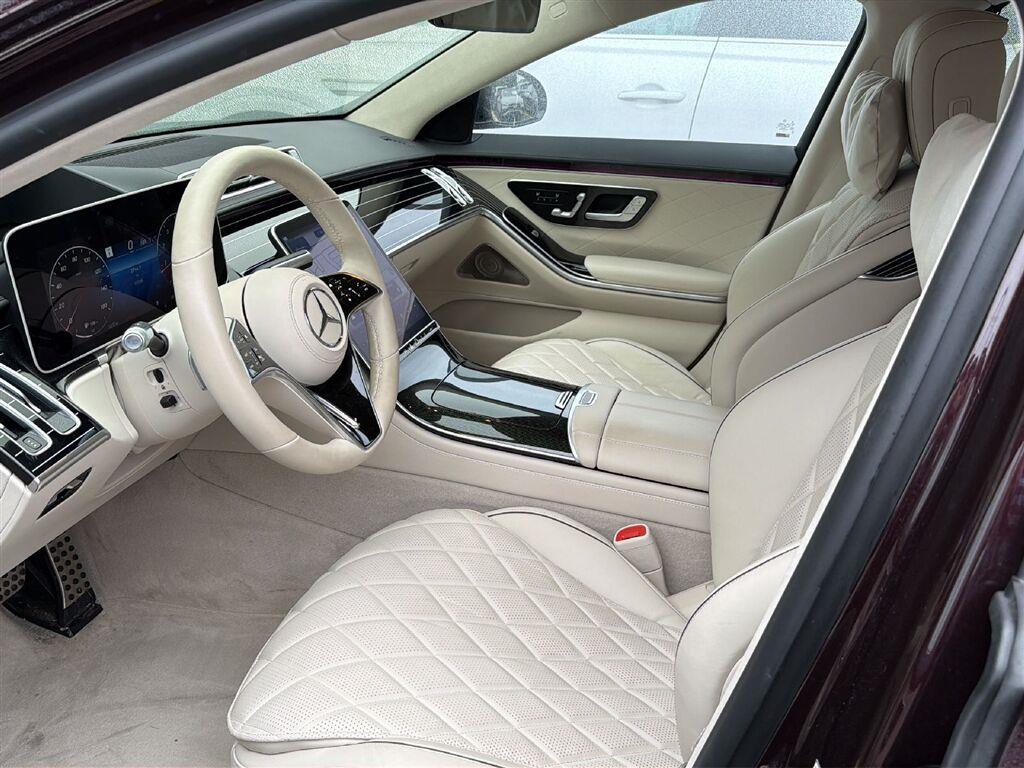Used 2023 MANUFAKTUR rubellite red metallic Mercedes-Benz S 580 image 7