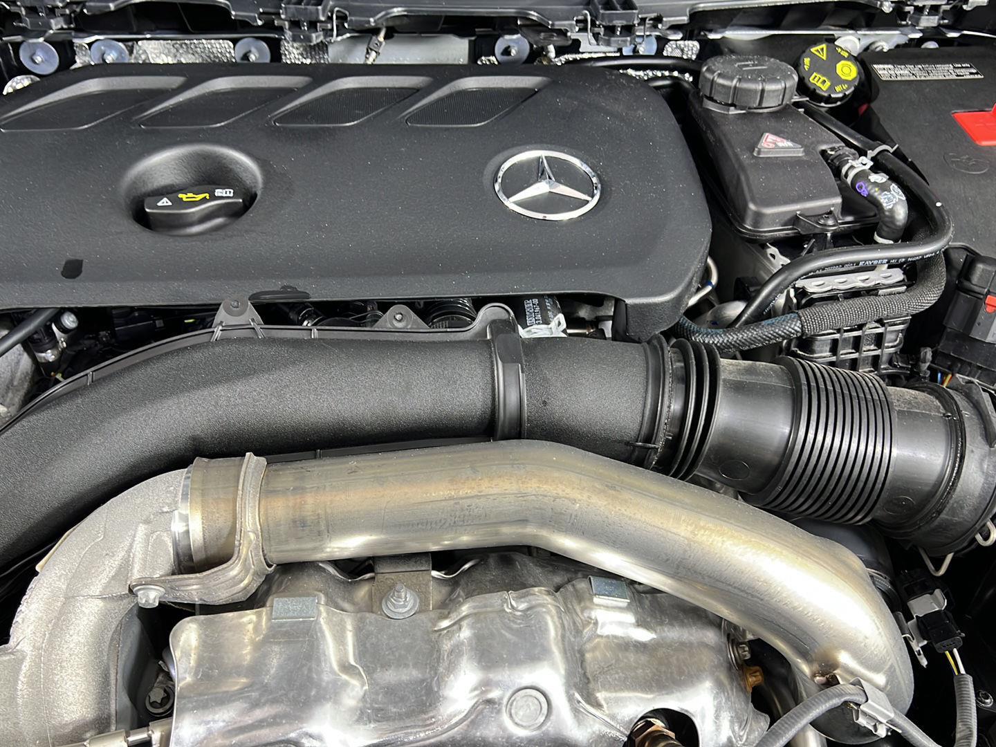 Used 2025 Cirrus Silver Metallic Mercedes-Benz GLA 250 image 23