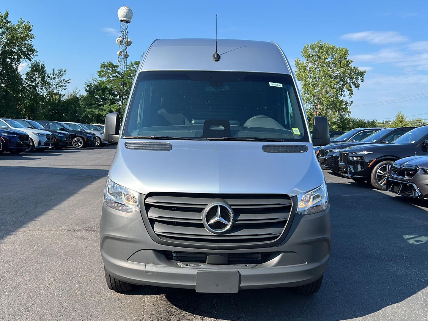 New 2026 GY Mercedes-Benz Cargo Van 170" 4cyl SO image 3