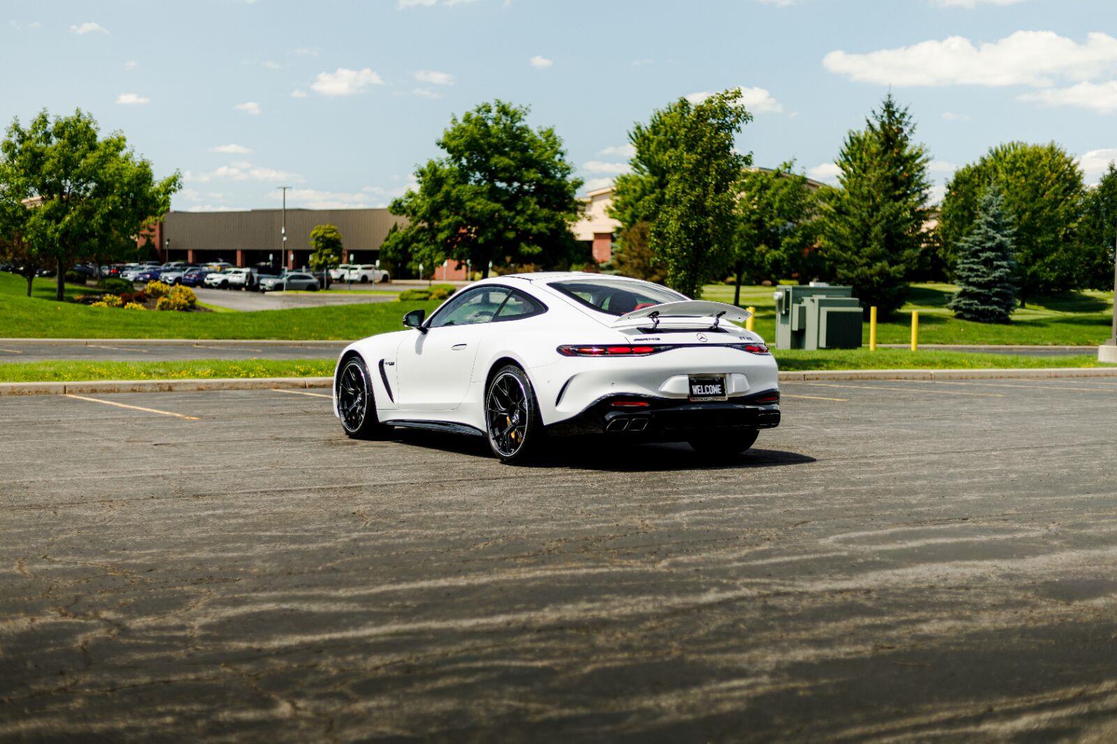 New 2026 MANUFAKTUR Moonlight White Magno Mercedes-Benz AMG® GT 63 image 59