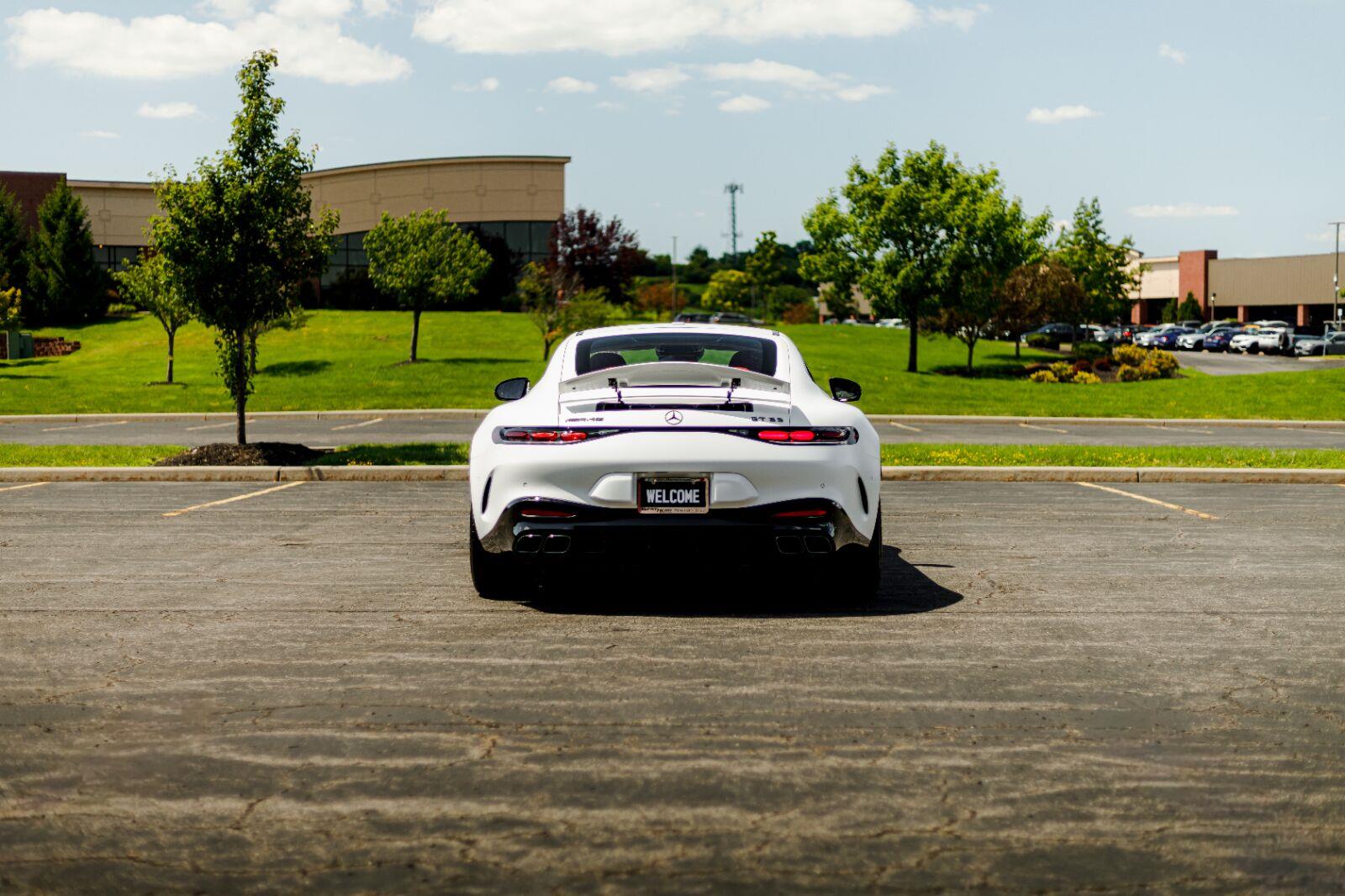 New 2026 MANUFAKTUR Moonlight White Magno Mercedes-Benz AMG® GT 63 image 61