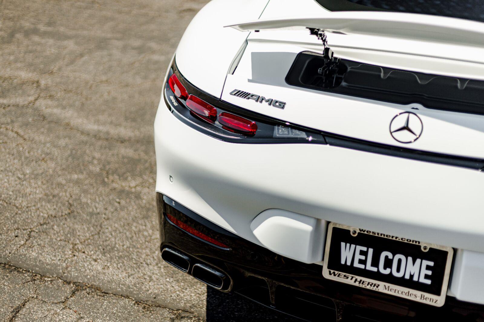 New 2026 MANUFAKTUR Moonlight White Magno Mercedes-Benz AMG® GT 63 image 63