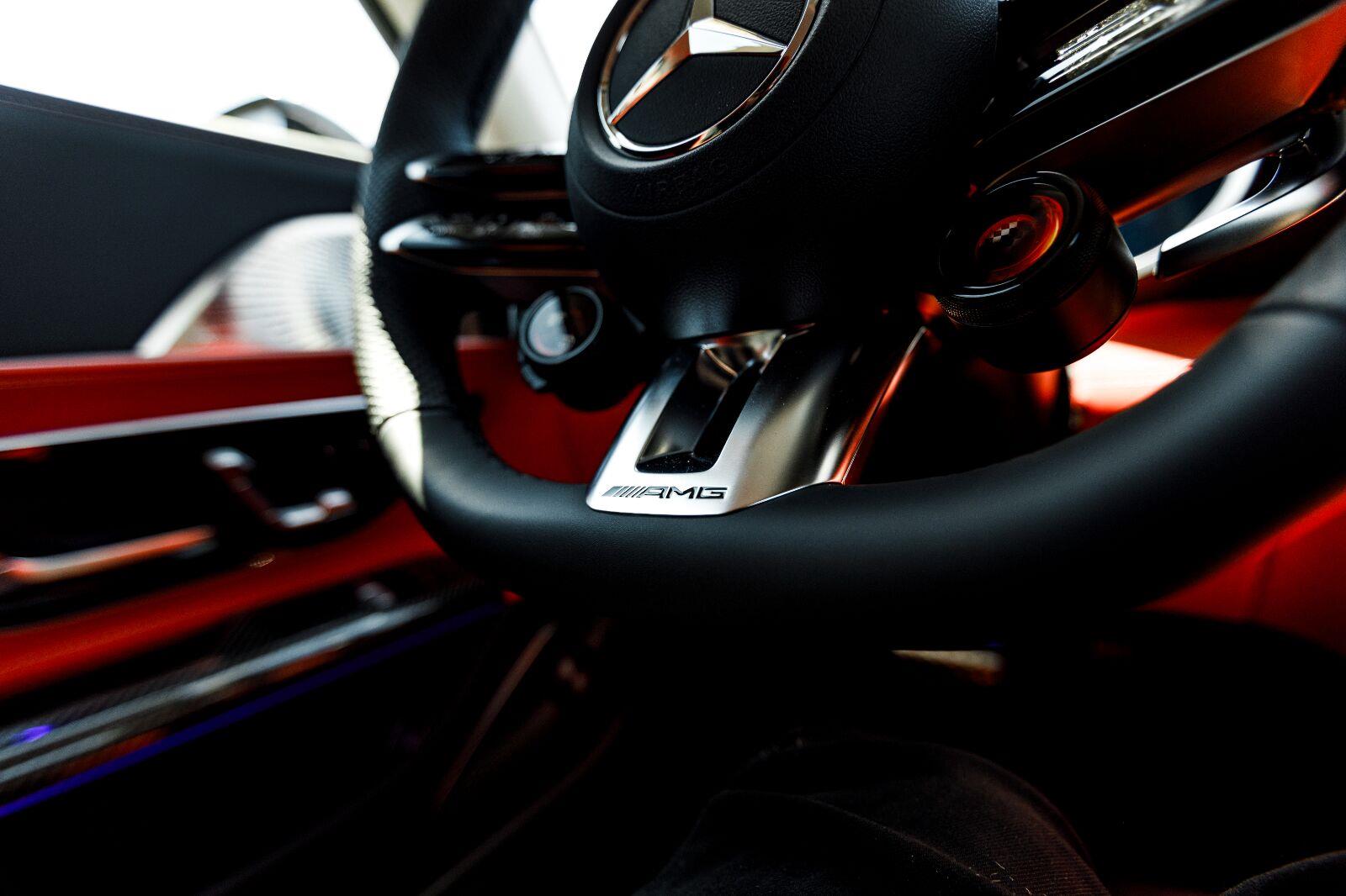New 2026 MANUFAKTUR Moonlight White Magno Mercedes-Benz AMG® GT 63 image 95