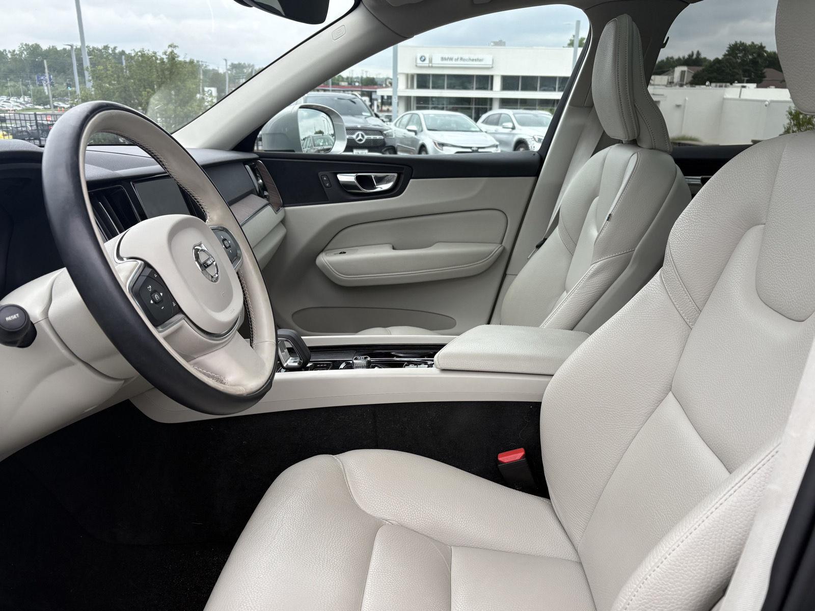 2022 Volvo XC60