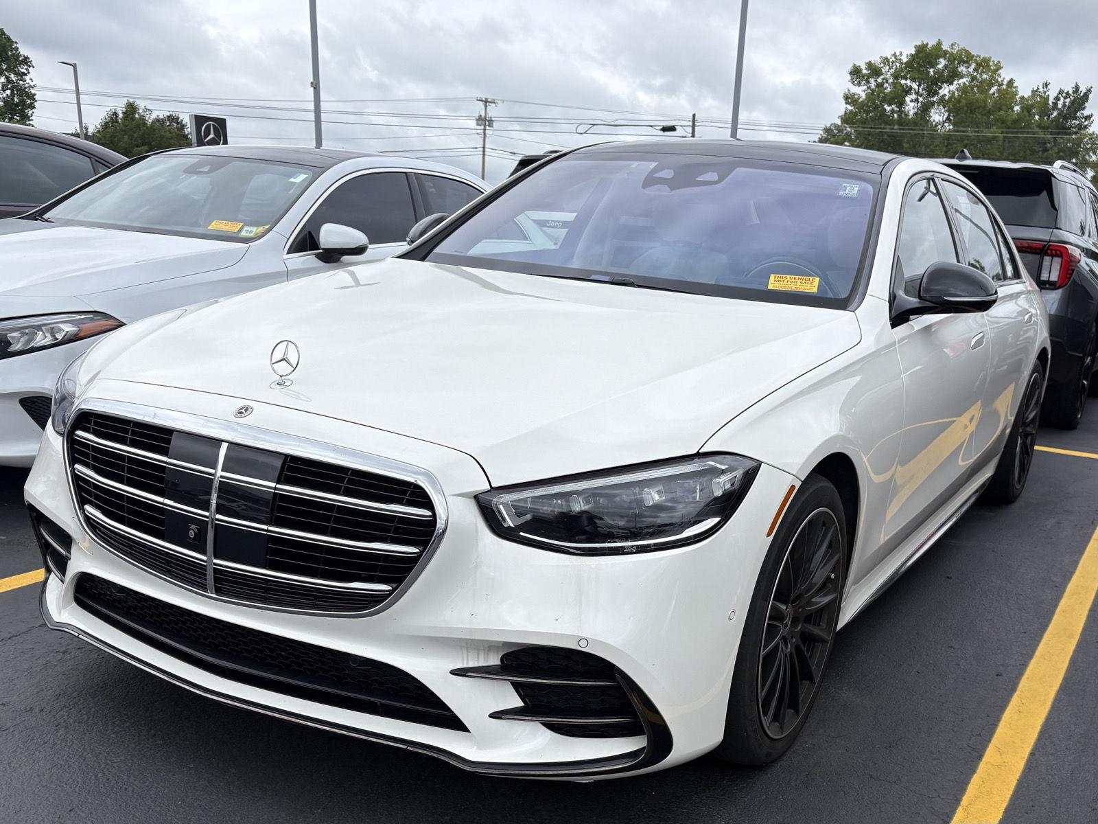 Certified Used 2023 MANUFAKTUR Diamond White Mercedes-Benz S 500 image 3