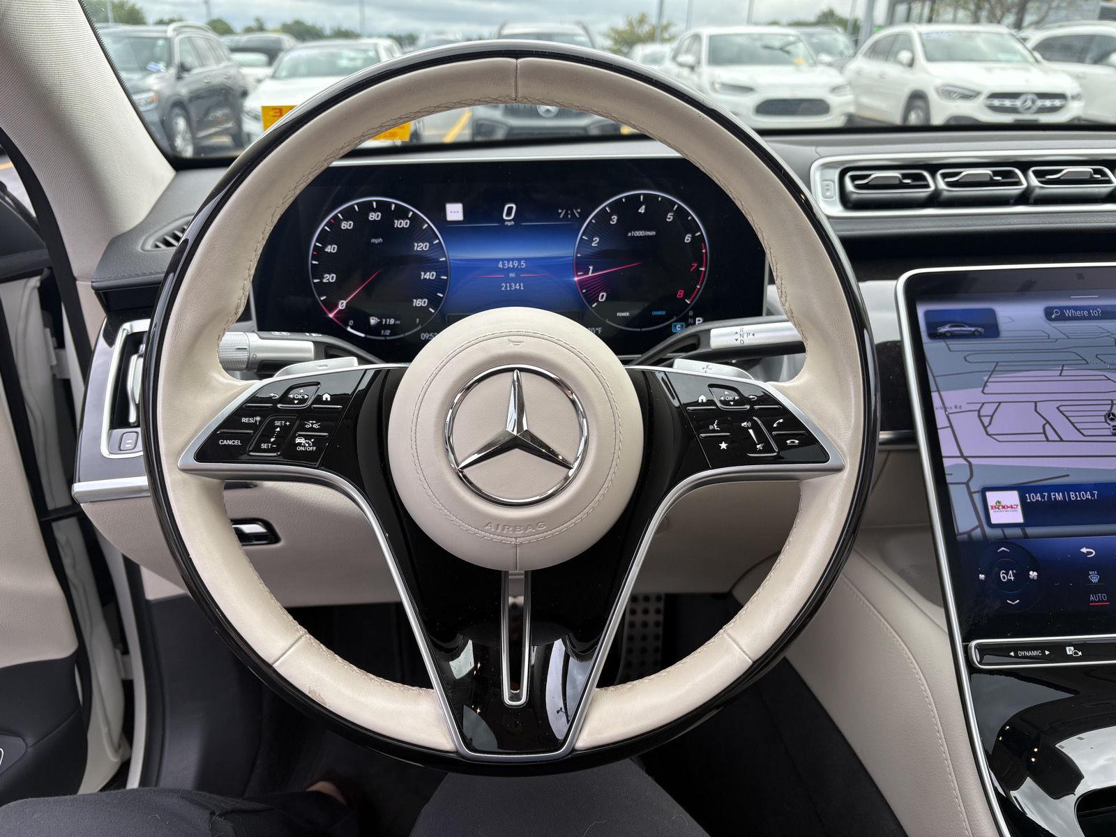 Certified Used 2023 MANUFAKTUR Diamond White Mercedes-Benz S 500 image 12