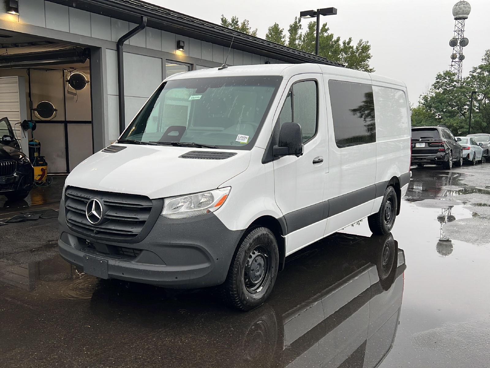 New 2026 Arctic White Mercedes-Benz Crew Van 144” Standard Roof 4cyl HO image 5