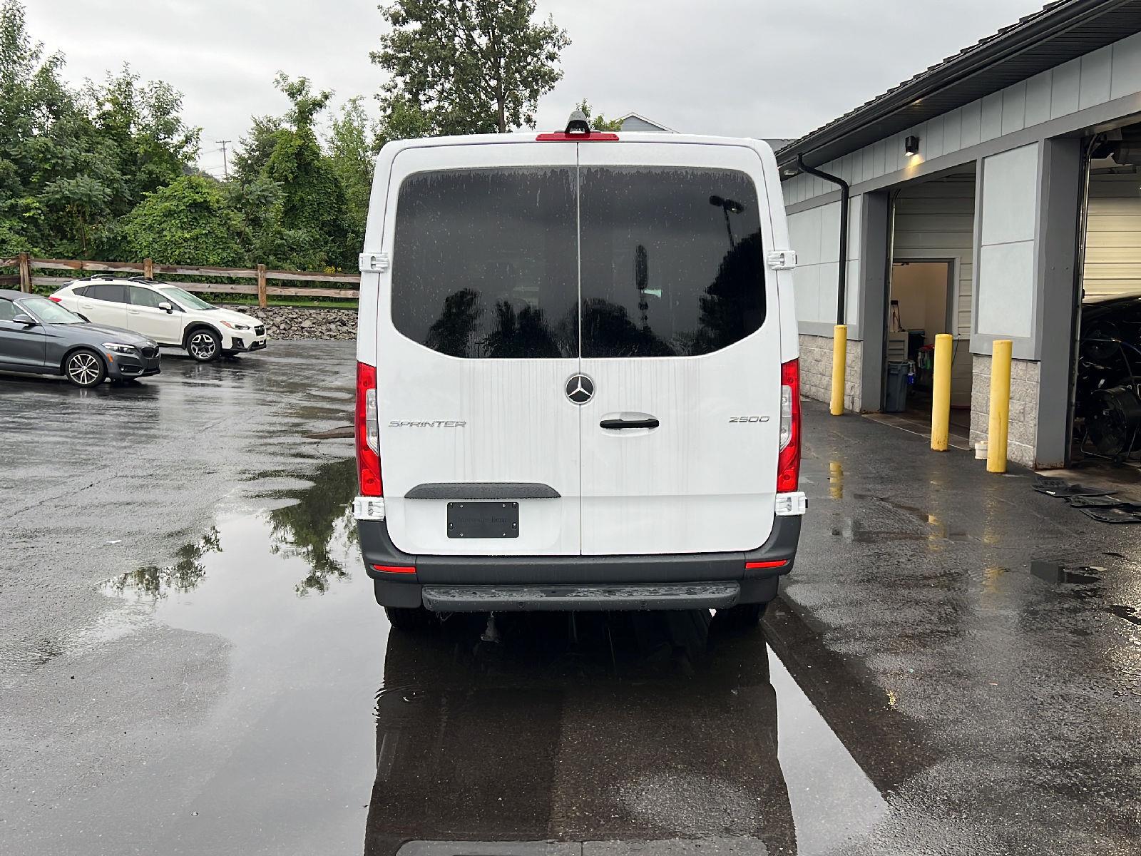 New 2026 Arctic White Mercedes-Benz Crew Van 144” Standard Roof 4cyl HO image 7