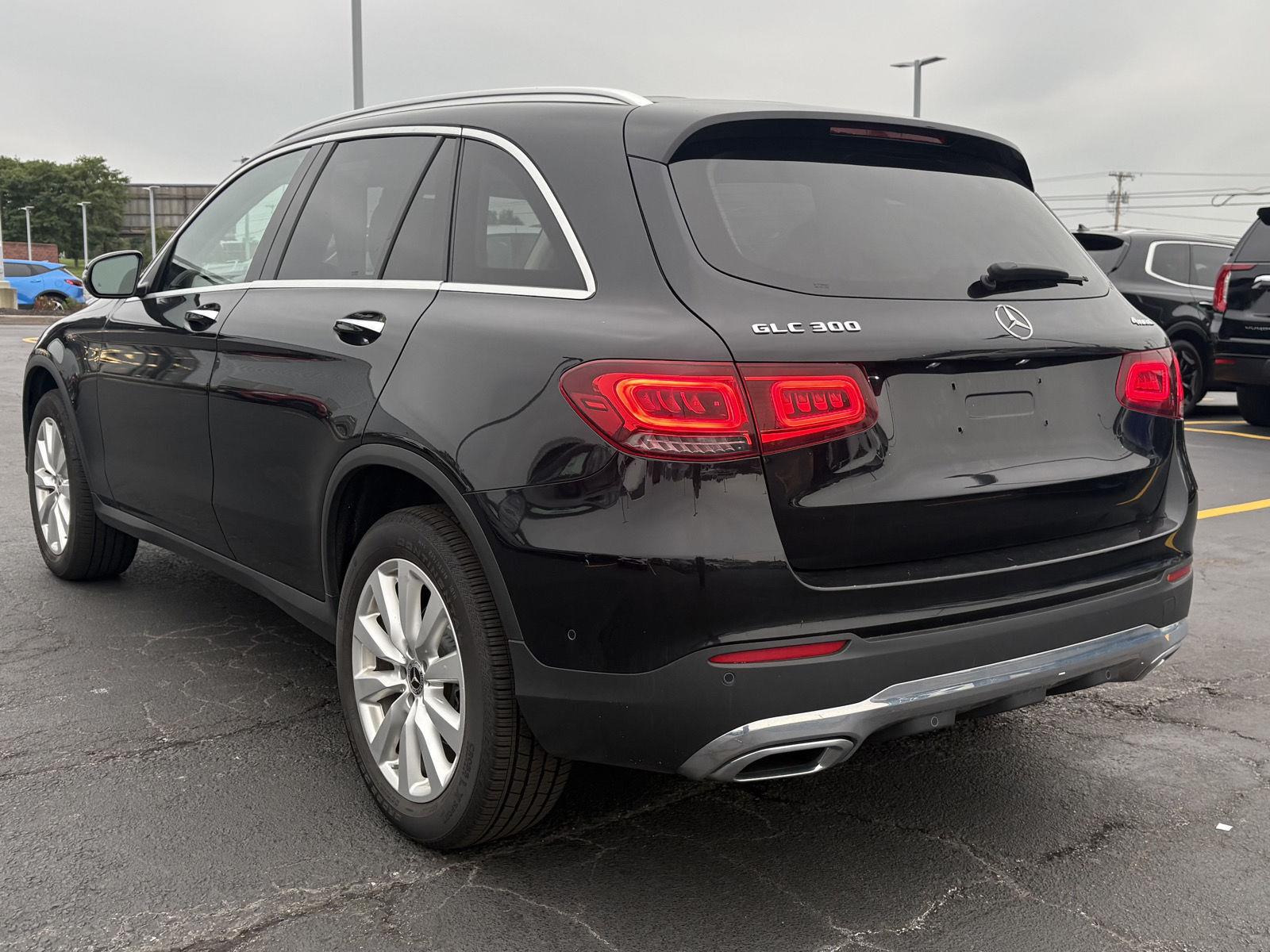 Used 2021 Black Mercedes-Benz GLC 300 image 4