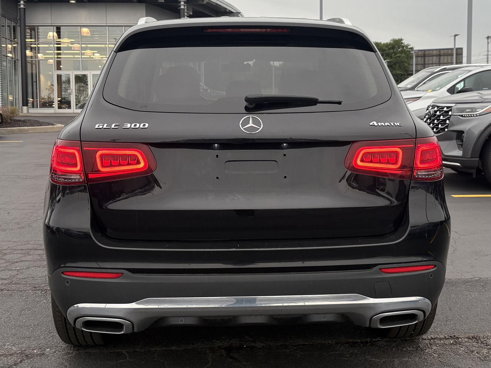 Used 2021 Black Mercedes-Benz GLC 300 image 5