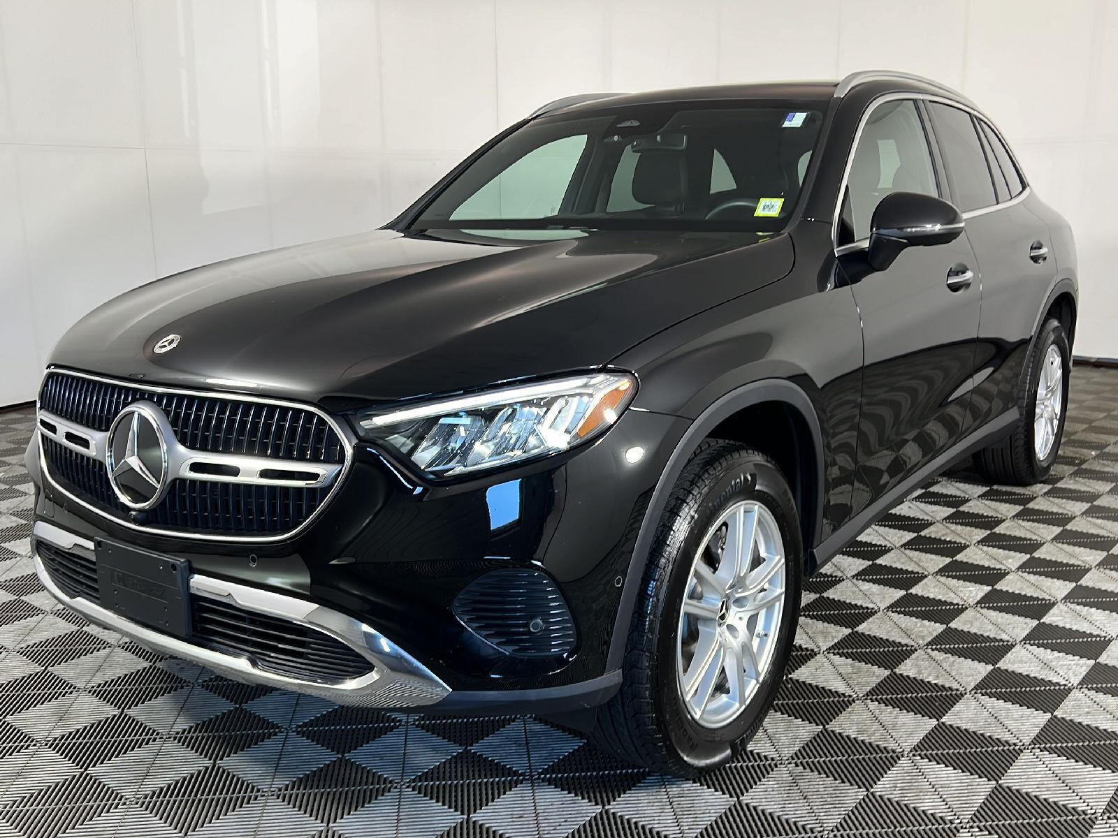 Used 2023 Black Mercedes-Benz GLC 300 image 23