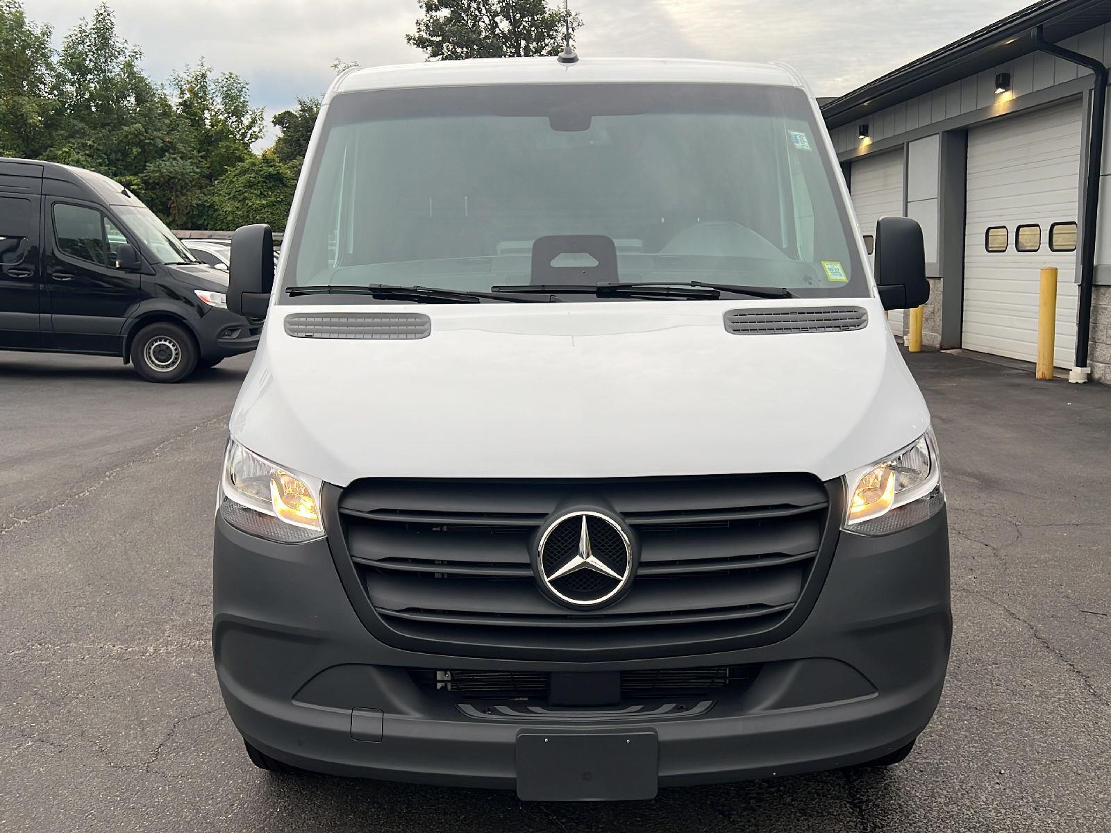 New 2026 Arctic White Mercedes-Benz 2500 Standard Roof I4 Diesel 144" RWD image 16
