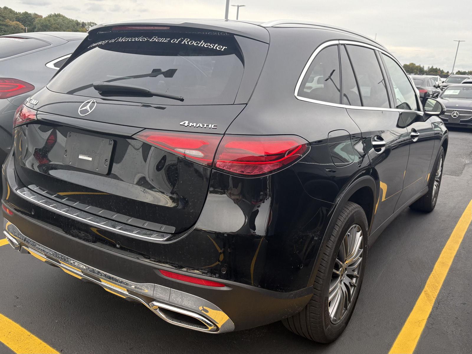 New 2026 Black Mercedes-Benz GLC 300 image 6