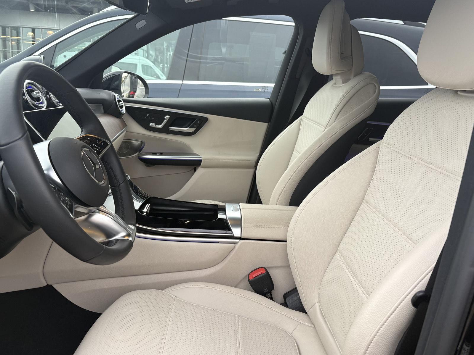 New 2026 Black Mercedes-Benz GLC 300 image 7