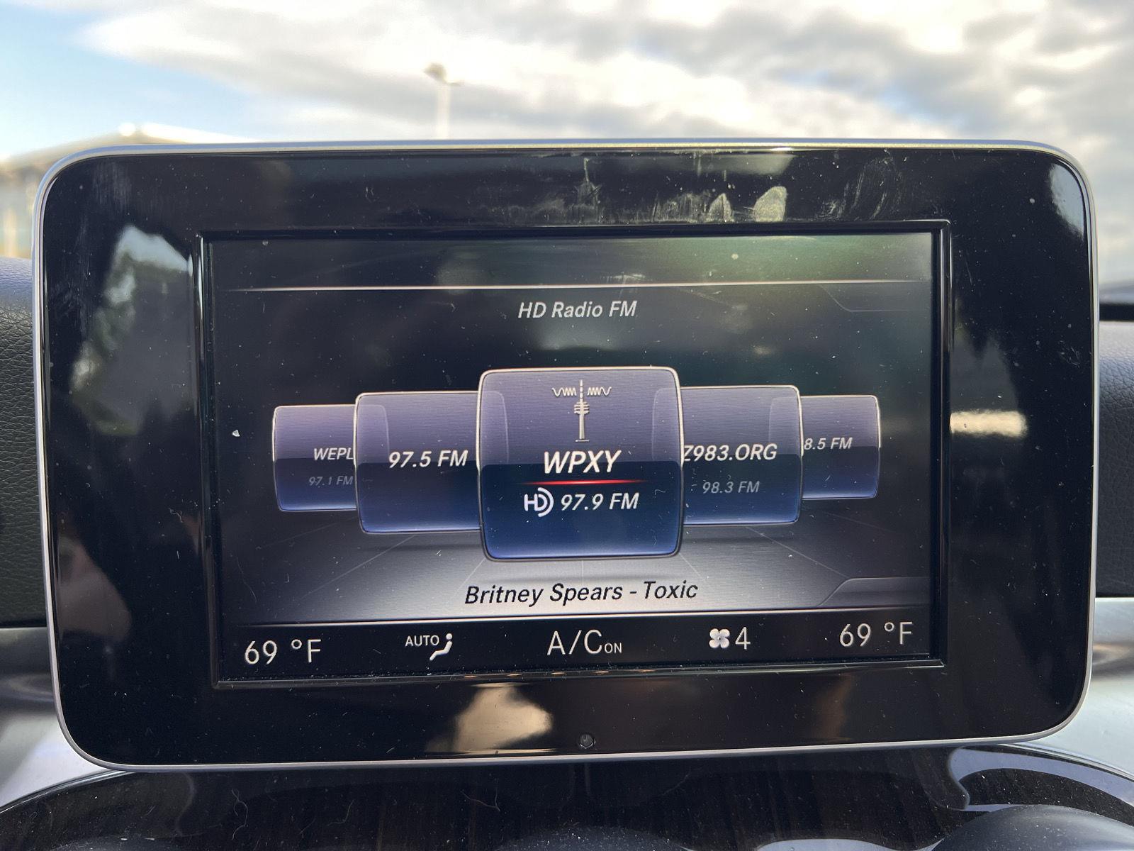 Used 2016 Black Mercedes-Benz C 300 image 13