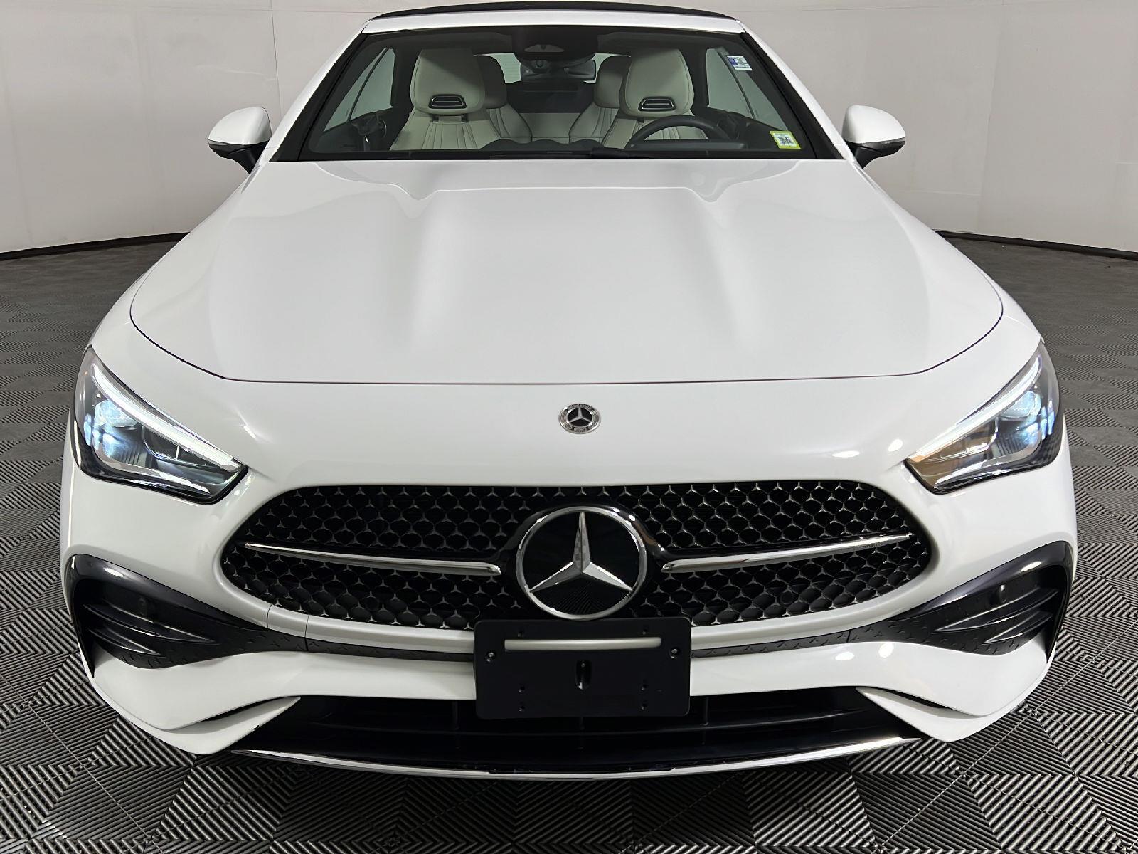 Used 2025 Polar White Mercedes-Benz CLE 300 image 43