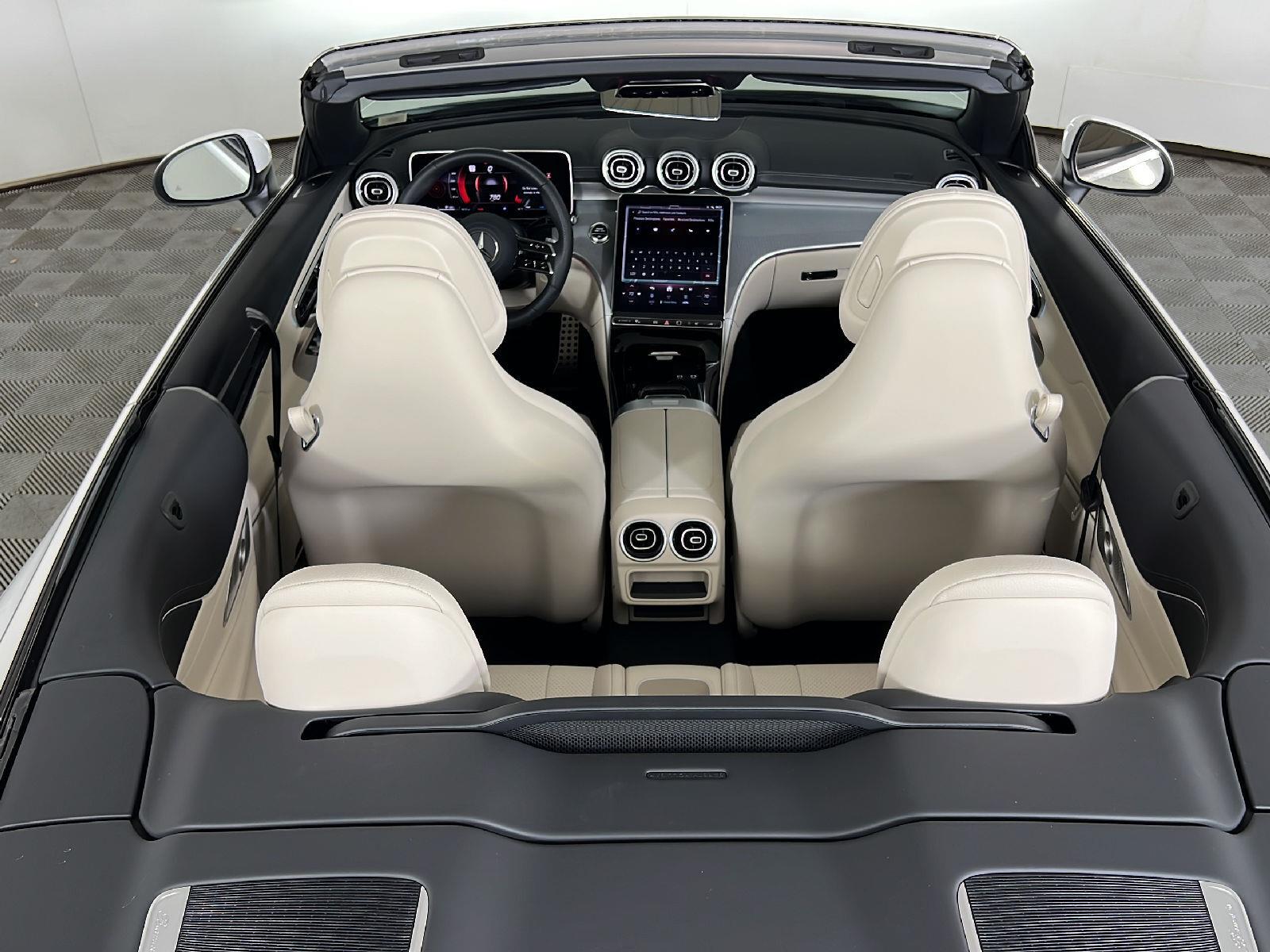Used 2025 Polar White Mercedes-Benz CLE 300 image 53