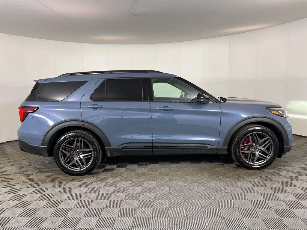 Used 2026 Vapor Blue Ford ST image 20