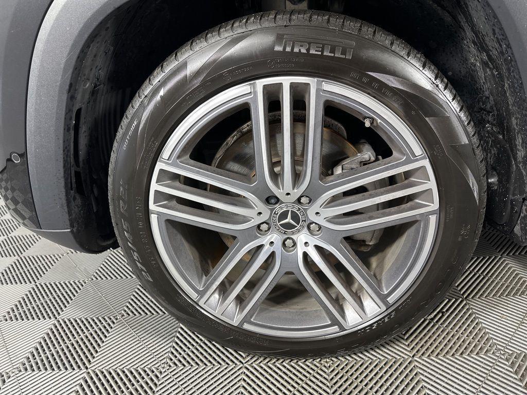 Used 2023 Obsidian Black Metallic Mercedes-Benz GLS 450 image 6