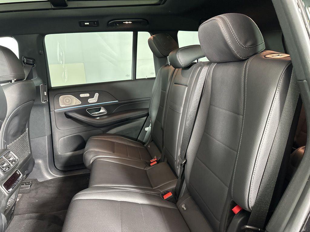 Used 2023 Obsidian Black Metallic Mercedes-Benz GLS 450 image 18