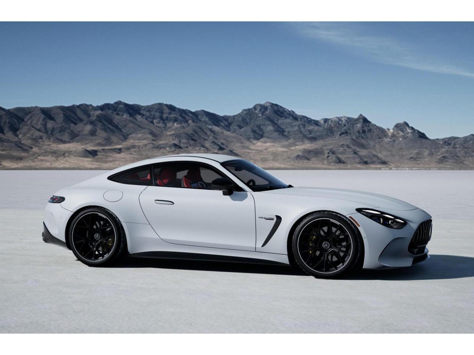 New 2026 MANUFAKTUR Moonlight White Magno Mercedes-Benz AMG® GT 63 image 15