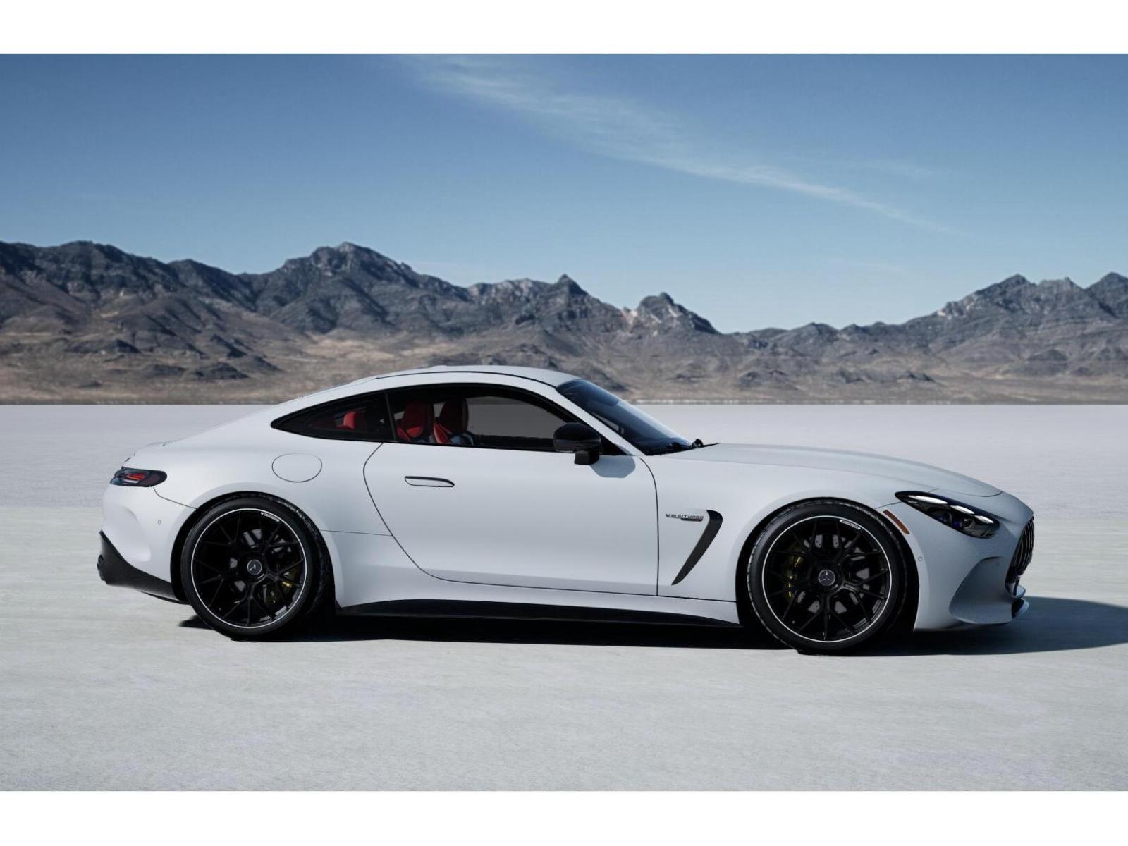 New 2026 MANUFAKTUR Moonlight White Magno Mercedes-Benz AMG® GT 63 image 16