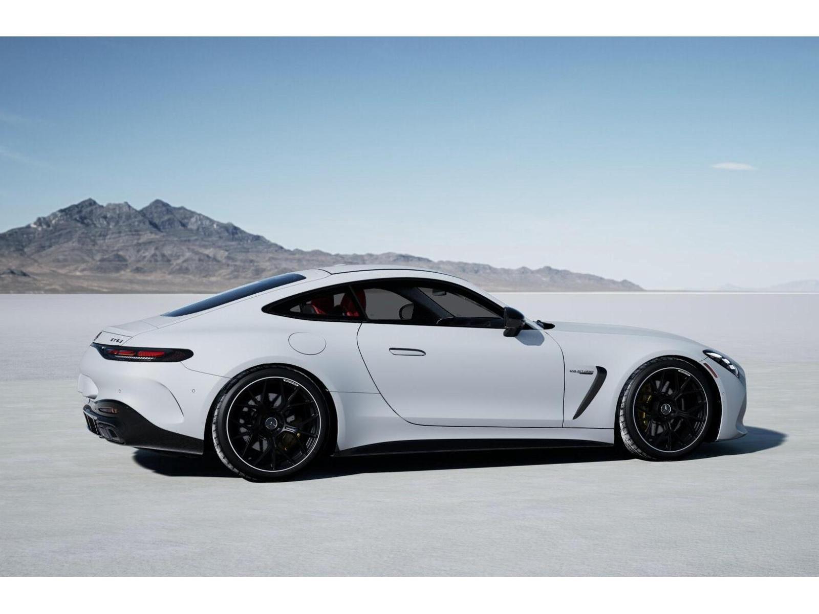 New 2026 MANUFAKTUR Moonlight White Magno Mercedes-Benz AMG® GT 63 image 18