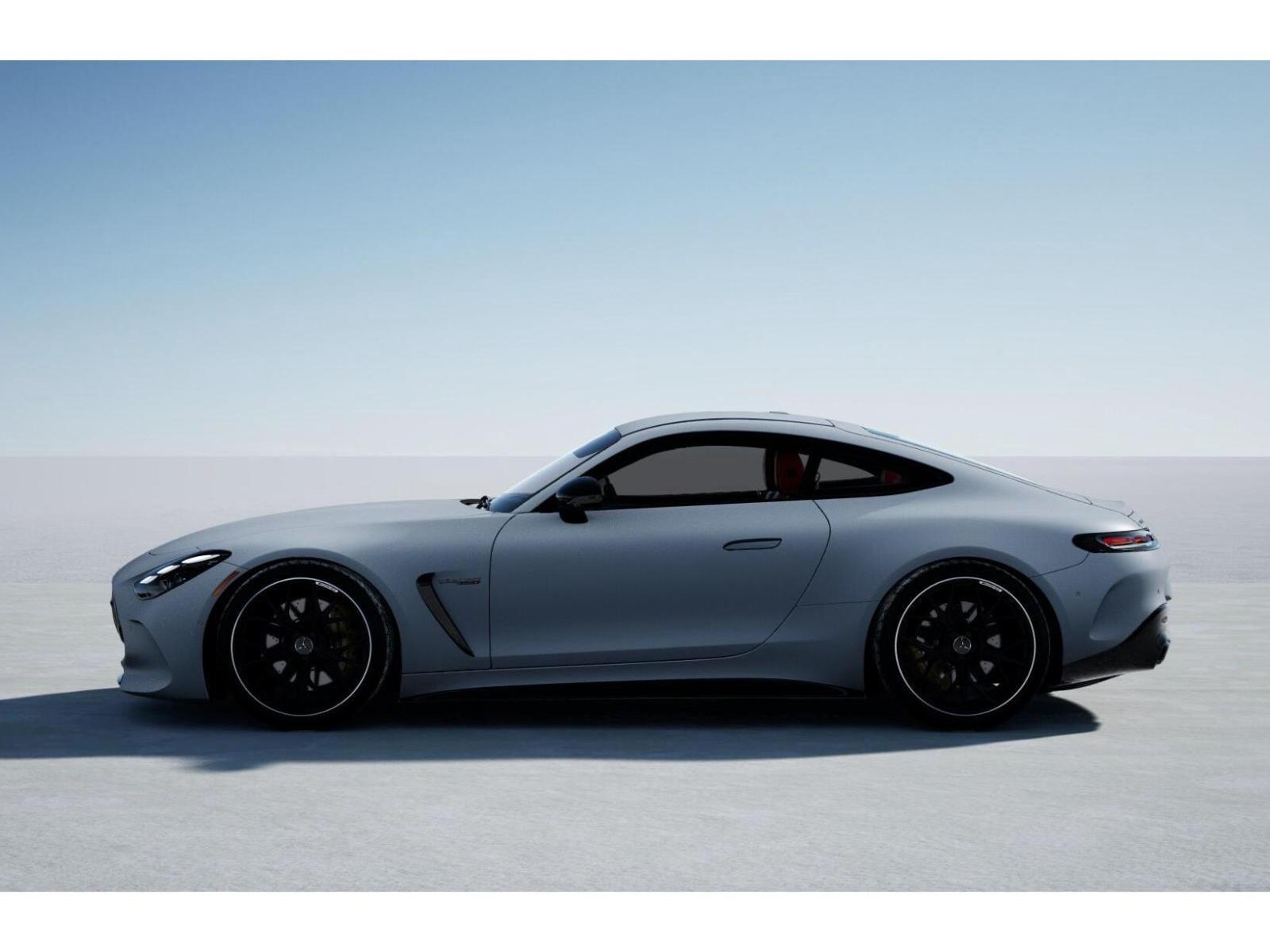 New 2026 MANUFAKTUR Moonlight White Magno Mercedes-Benz AMG® GT 63 image 34