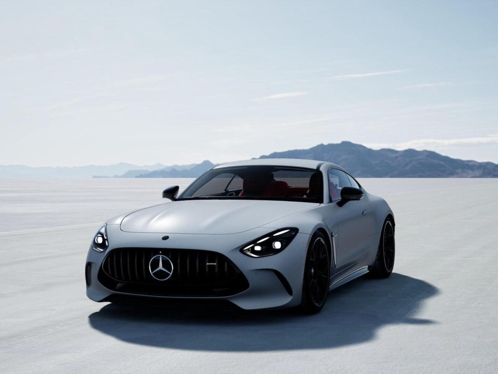 New 2026 MANUFAKTUR Moonlight White Magno Mercedes-Benz AMG® GT 63 image 41
