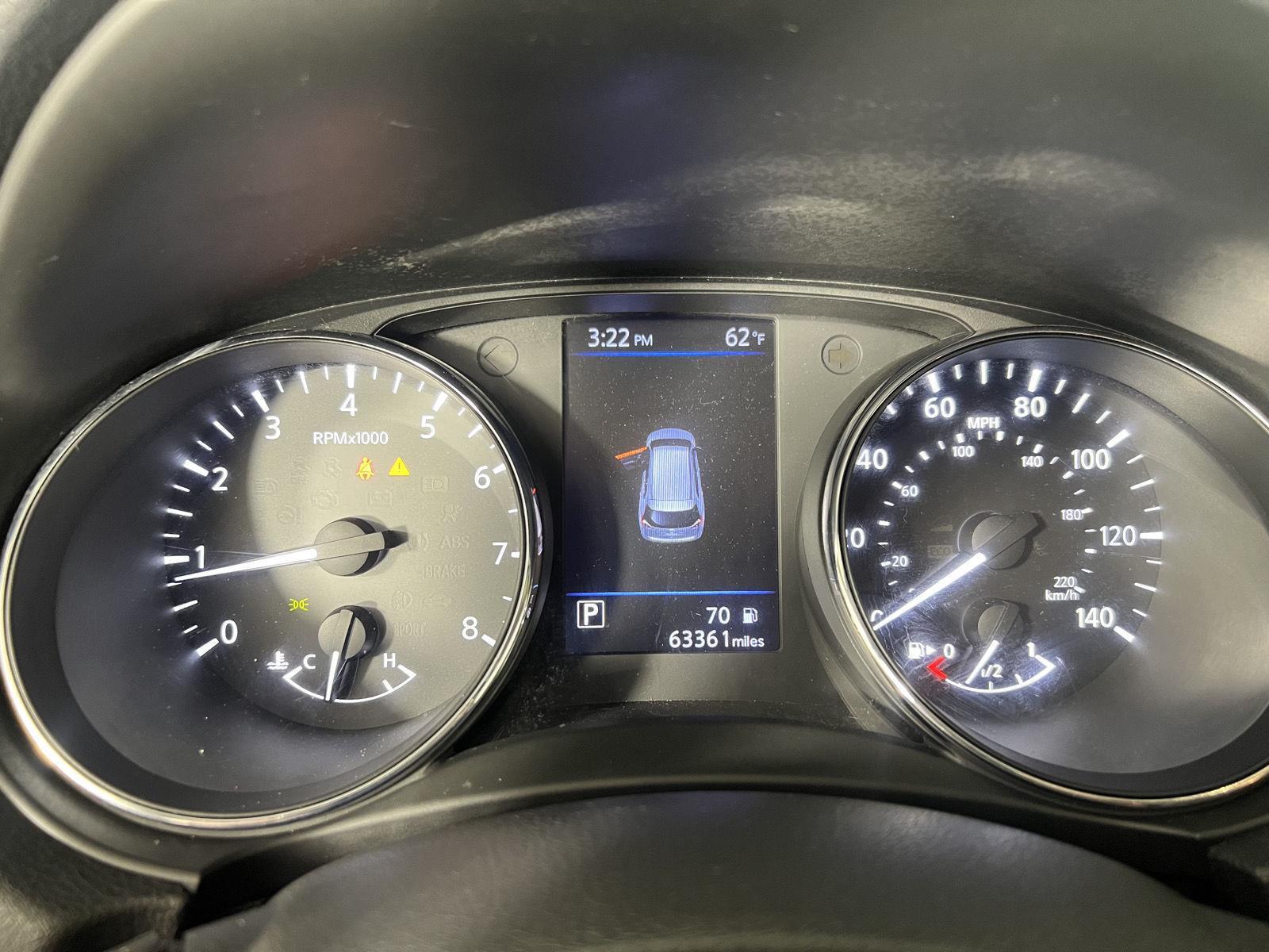 Used 2018 Scarlet Ember Nissan SV image 12