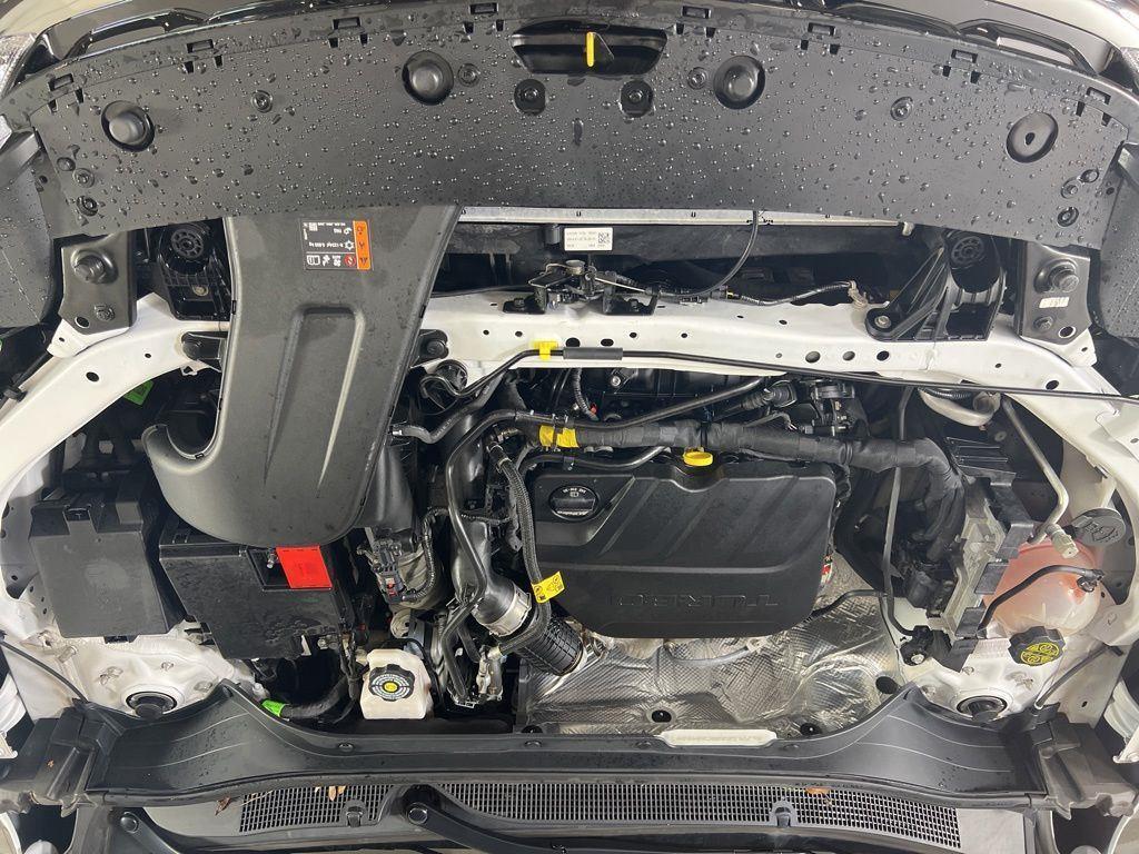 Used 2024 Summit White Chevrolet 1RS image 9