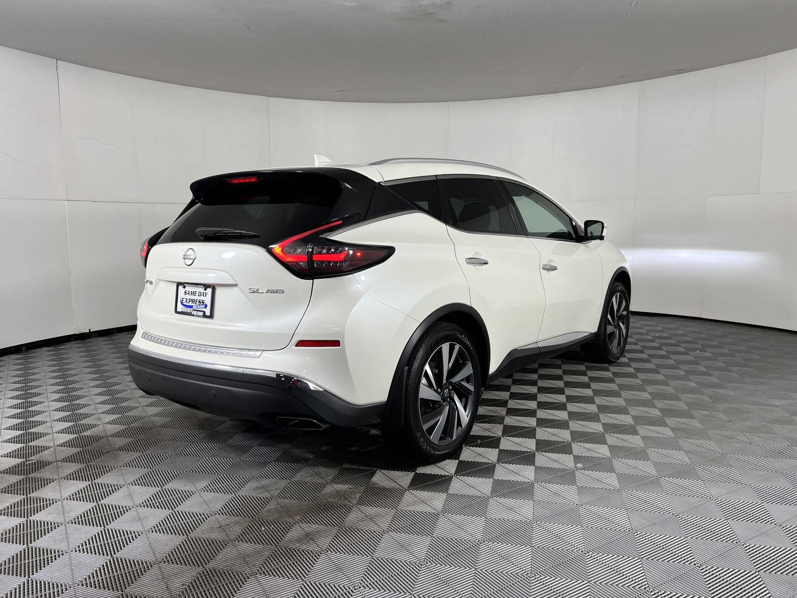 Used 2023 Pearl White Tricoat Nissan SL image 21