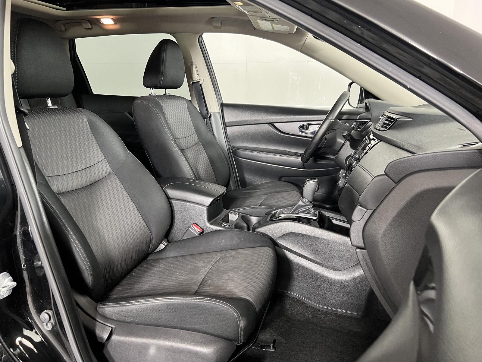 Used 2018 Magnetic Black Nissan SV image 22